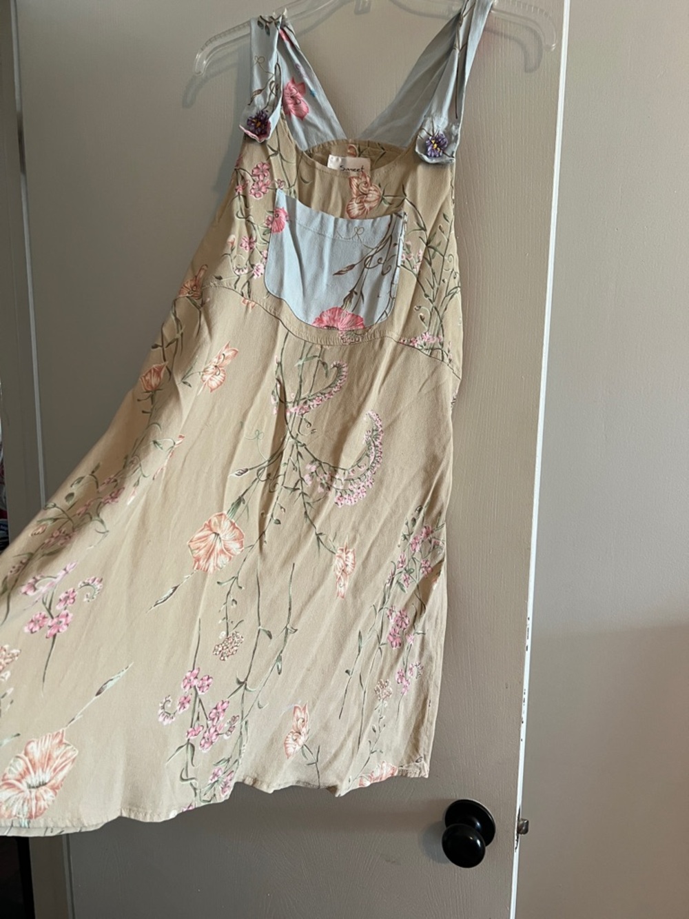 Vintage Sareet Rayon Floral Beige Sundress with Pink Accents Courtney love dress